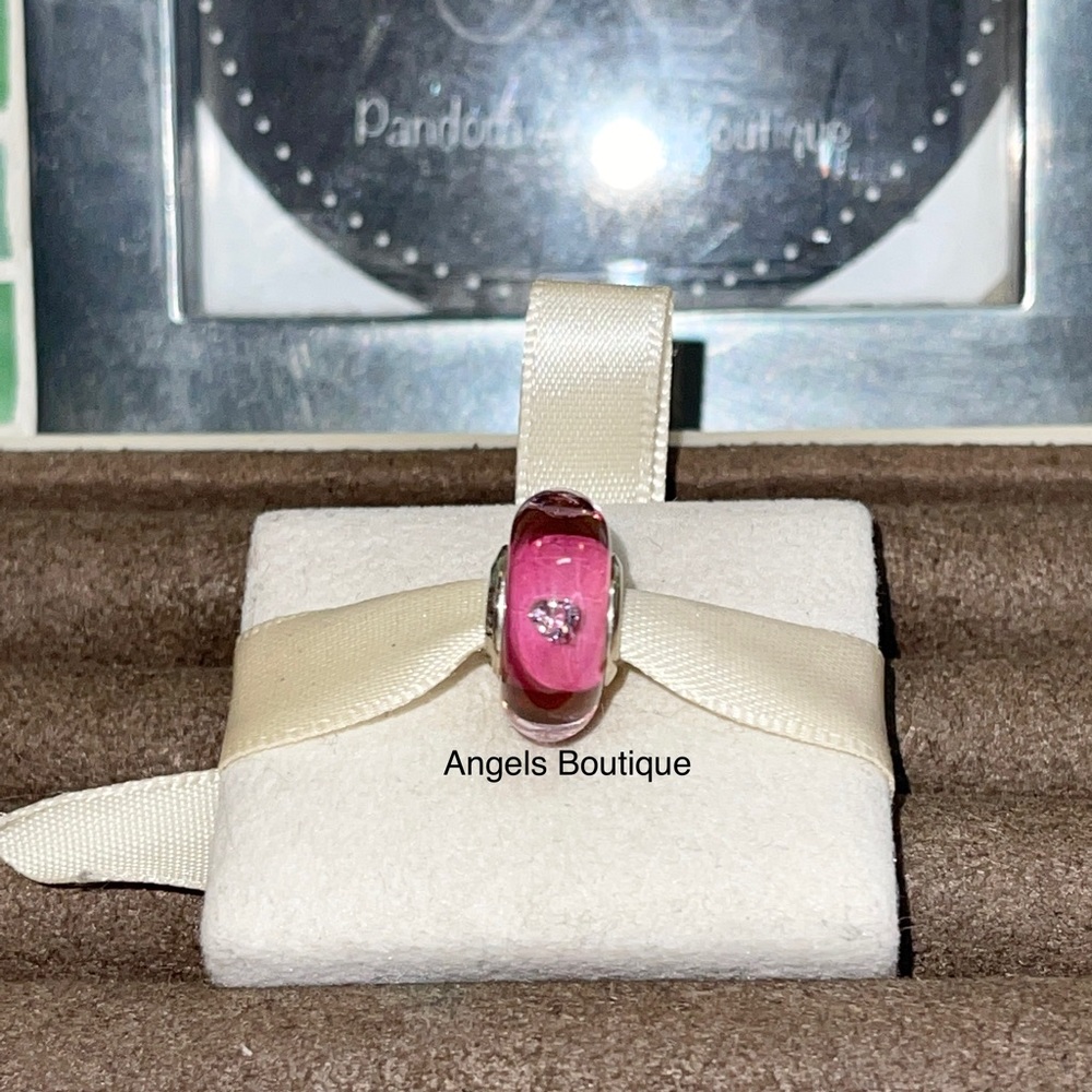 New Pandora Cerise Hearts Murano Charm